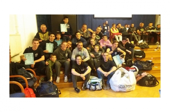 Algyői Pofonparti a Faluházban