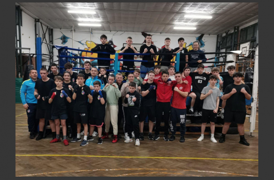 Edzőküzdelem a Boxvilágnál