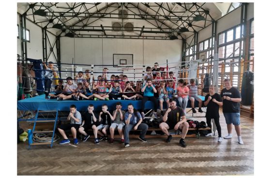 Ökölvívás egy laikus szemével,  miért boxoljon a gyermek? 1.