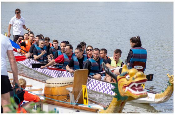 Sárkányhajók viadalán a Boxvilág